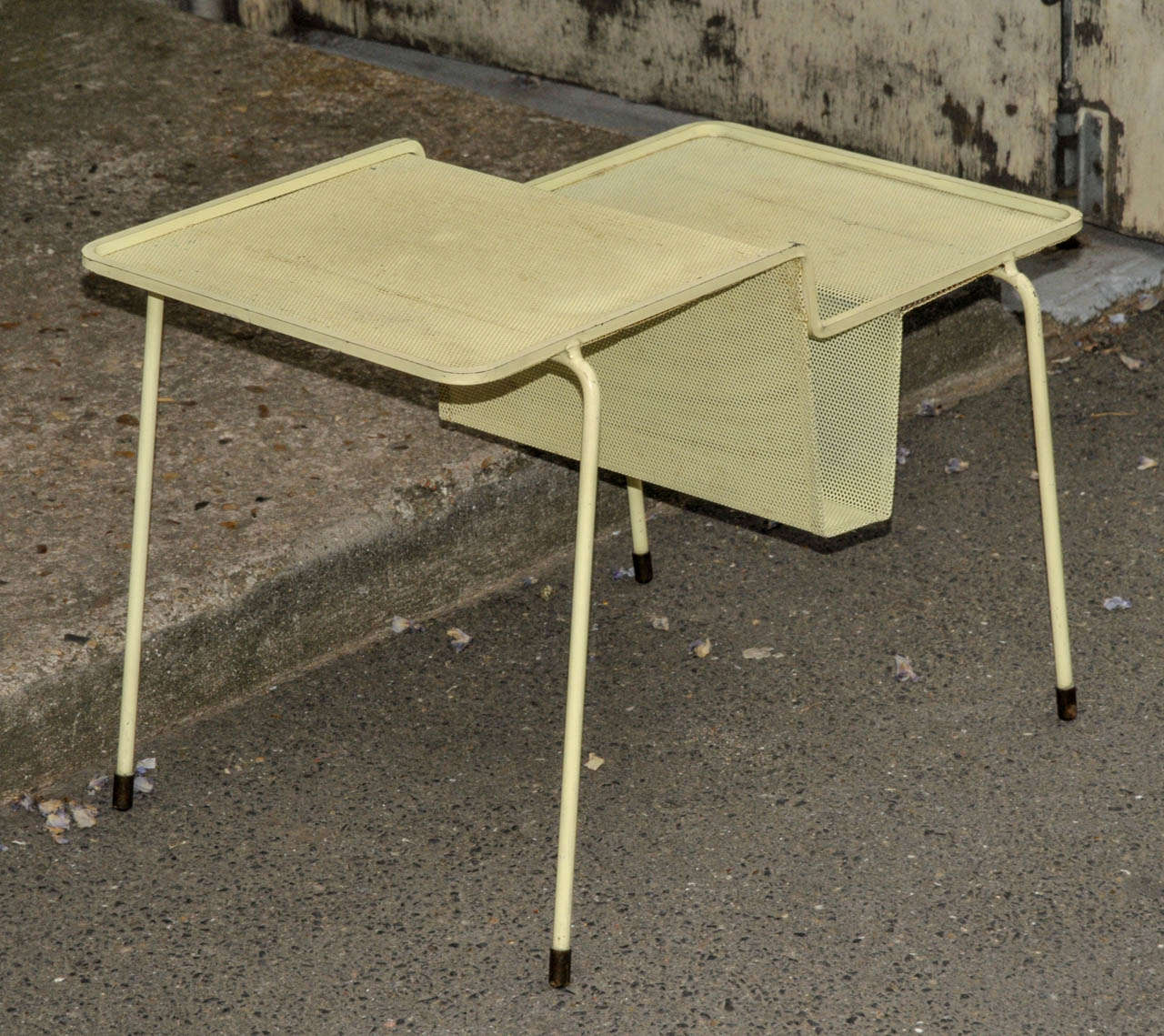 1960's End Sofa Table by Mathieu Mategot In Good Condition For Sale In Saint-Ouen, FR