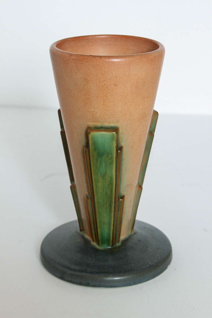 Collection Art Deco Roseville Futura Vases by Frank Ferrell, 1928 2