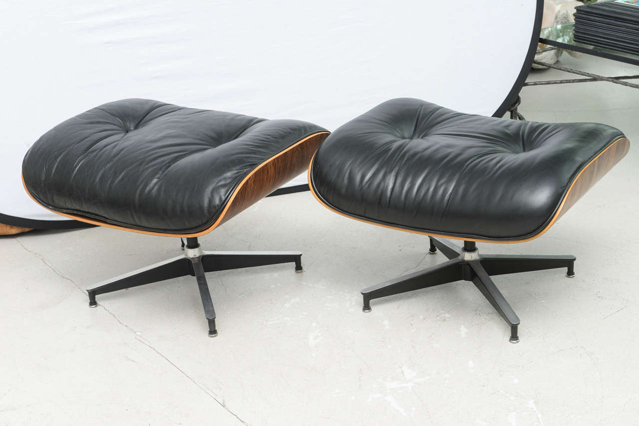 Two Vintage Eames Rosewood and Black Leather Lounge Chairs 1