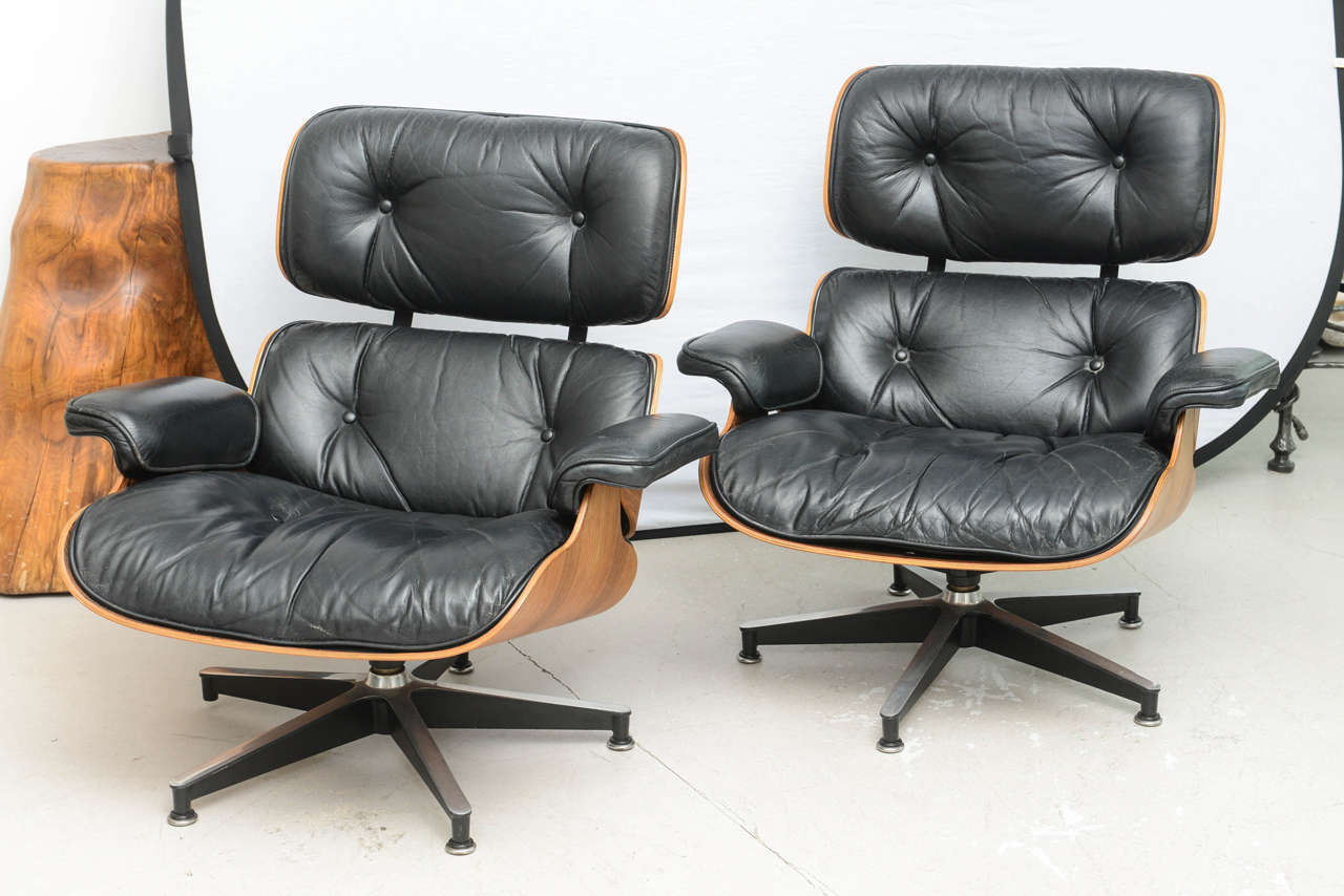 Two Vintage Eames Rosewood and Black Leather Lounge Chairs 3