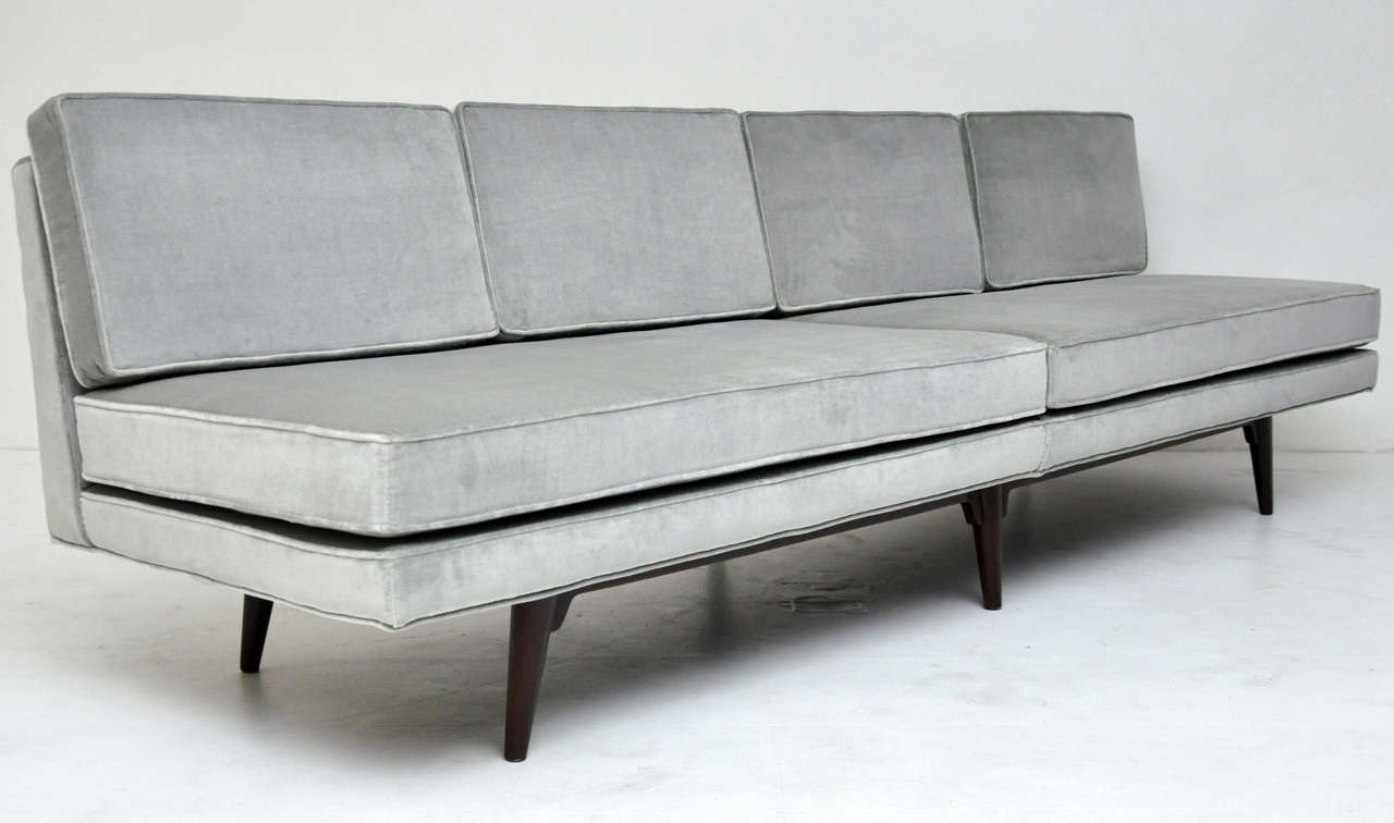 Dunbar Armless Sofa - Edward Wormley In Excellent Condition In Chicago, IL