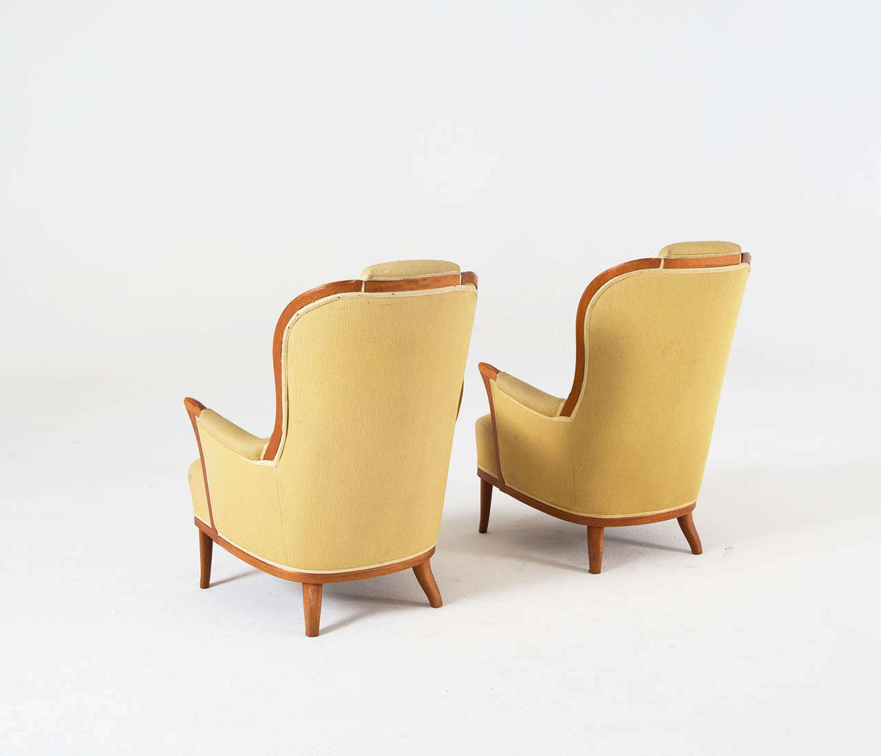 Pair of Carl Malmsten Lounge Chairs in Original Upholstery In Excellent Condition In Waalwijk, NL