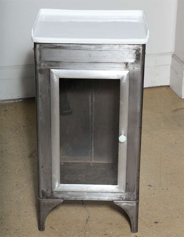 Medical Wash Stand with White Enamel Top
