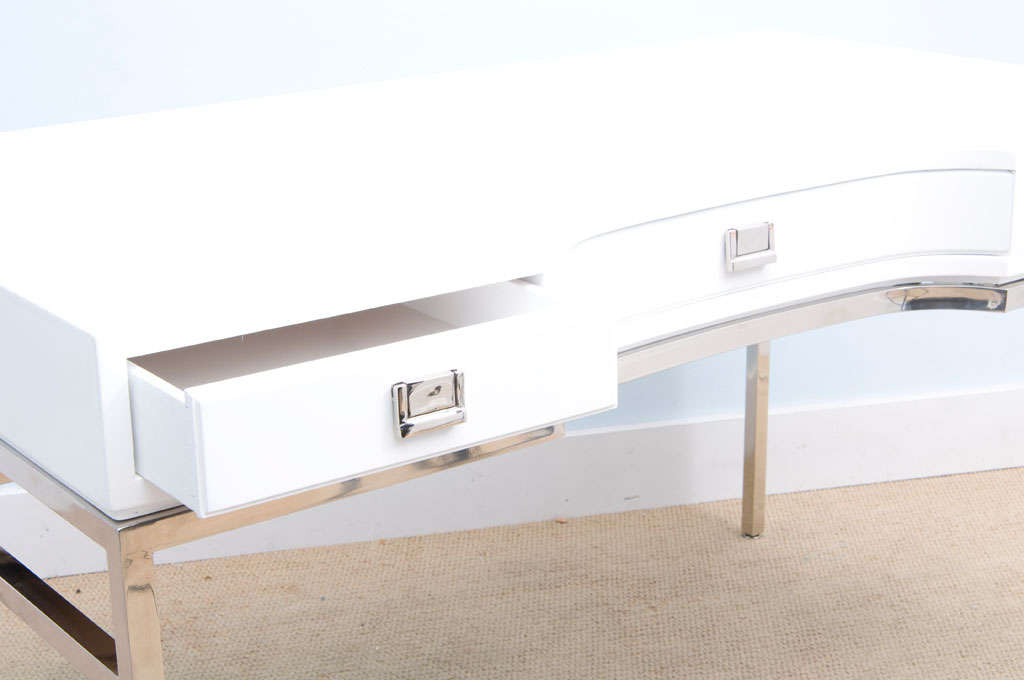 Chic 60's White Glossy Lacquered and Chrome Desk 3