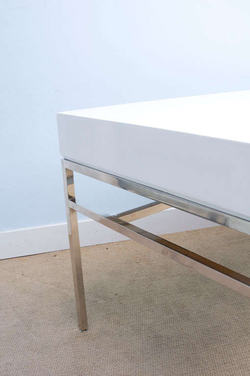 Chic 60's White Glossy Lacquered and Chrome Desk 4