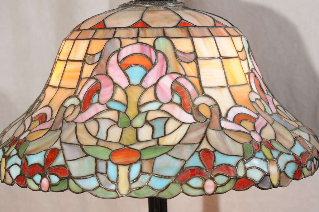 American Antique Leaded Glass Table Lamp