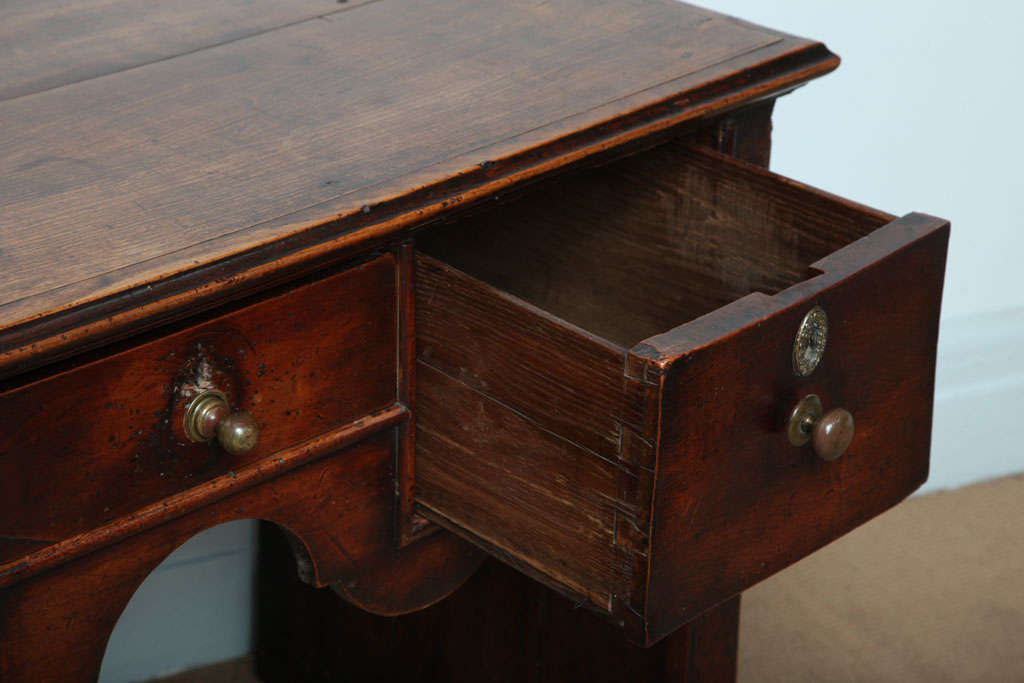 18th c. English Solid-Side Fruitwood Lowboy For Sale 2