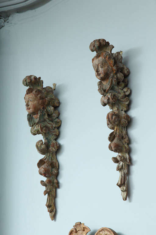 Pair of 18th Spanish Baroque Garlands For Sale at 1stdibs