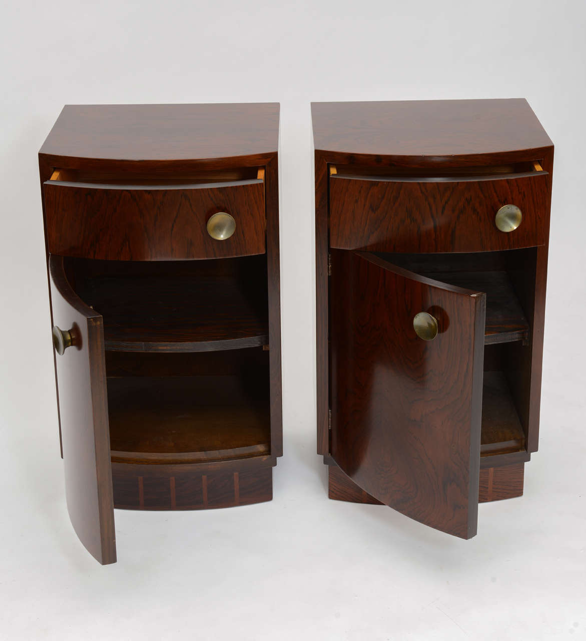 American Pair of Gilbert Rohde Nightstands #3770 For Sale