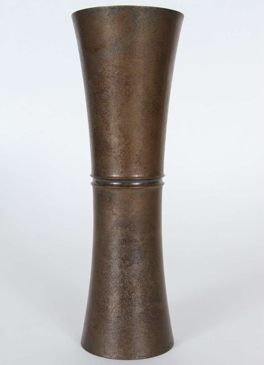 20th Century Magnificent Reversible Japanese Bronze Vase By Toshio For Sale