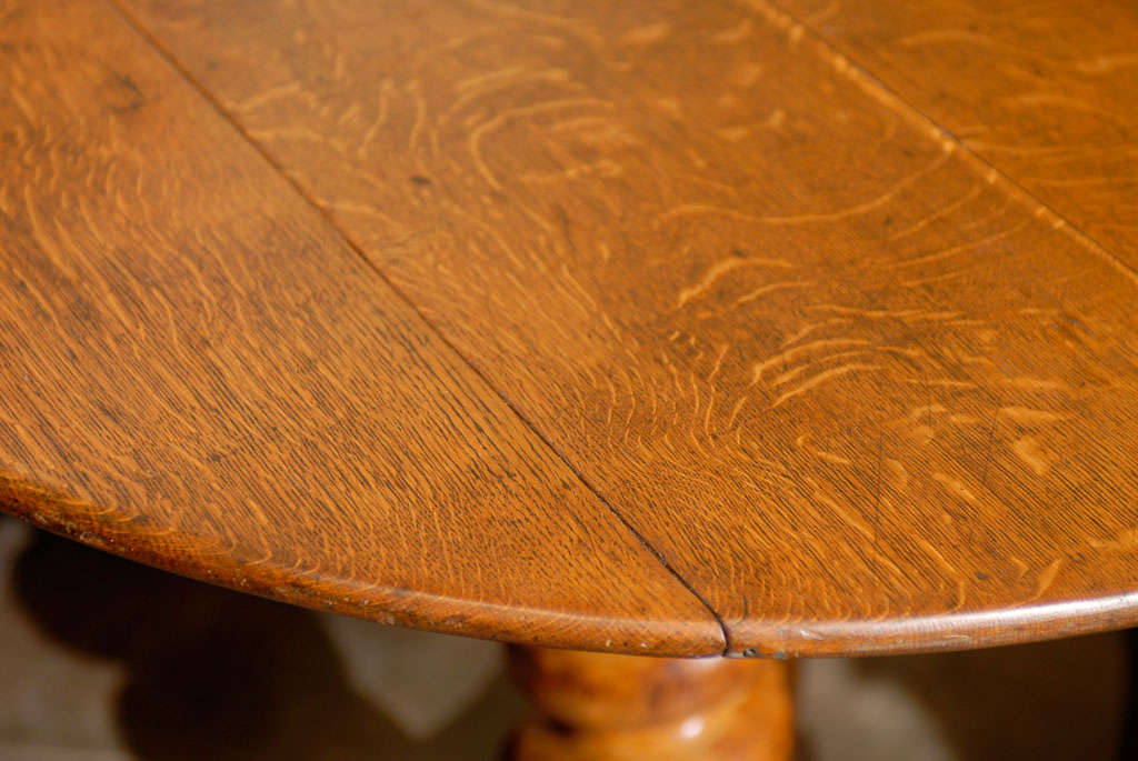 Round English Pedestal Table 3