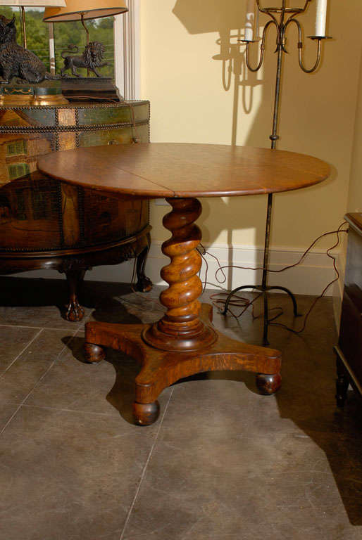 Round English Pedestal Table 4