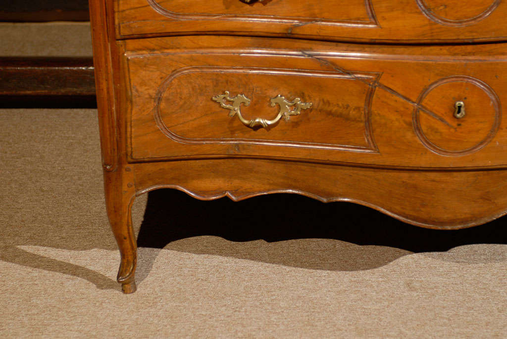 18th Century and Earlier 18th Century  Louis XV Walnut Commode, France