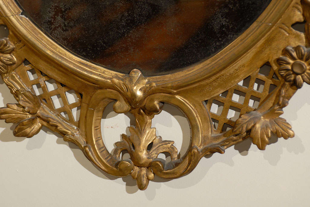 19th Century Oval Gilt-Wood Mirror with Fret Work & Flowers In Good Condition For Sale In Atlanta, GA