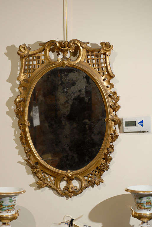 19th Century Oval Gilt-Wood Mirror with Fret Work & Flowers For Sale 2