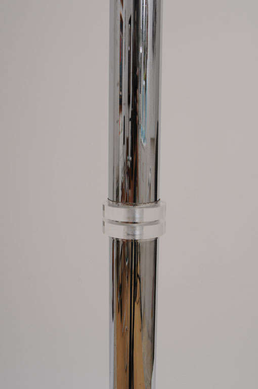 Art Deco Style Chrome and Lucite Floor Lamp with Frosted-Glass Shade In Excellent Condition For Sale In West Palm Beach, FL