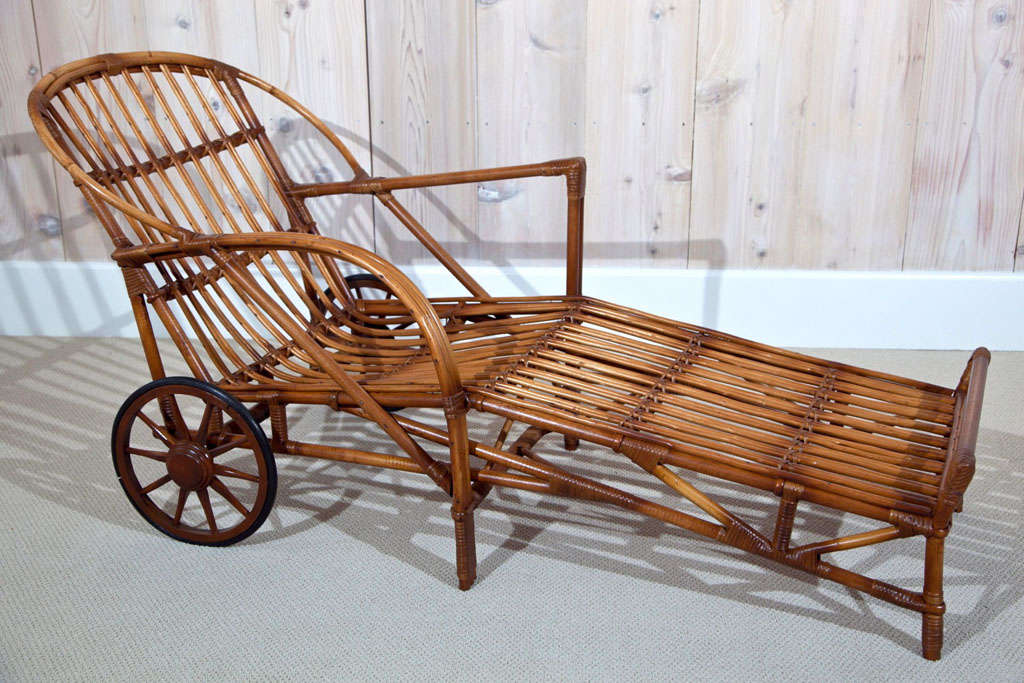 Antique Stick Wicker/Rattan Chaise in natural finish.