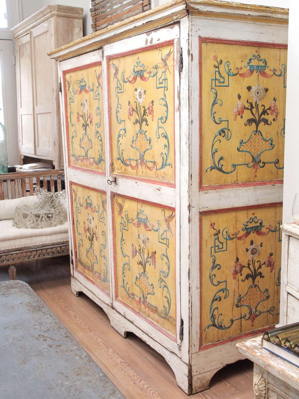 18th Century Italian Cupboard For Sale 4