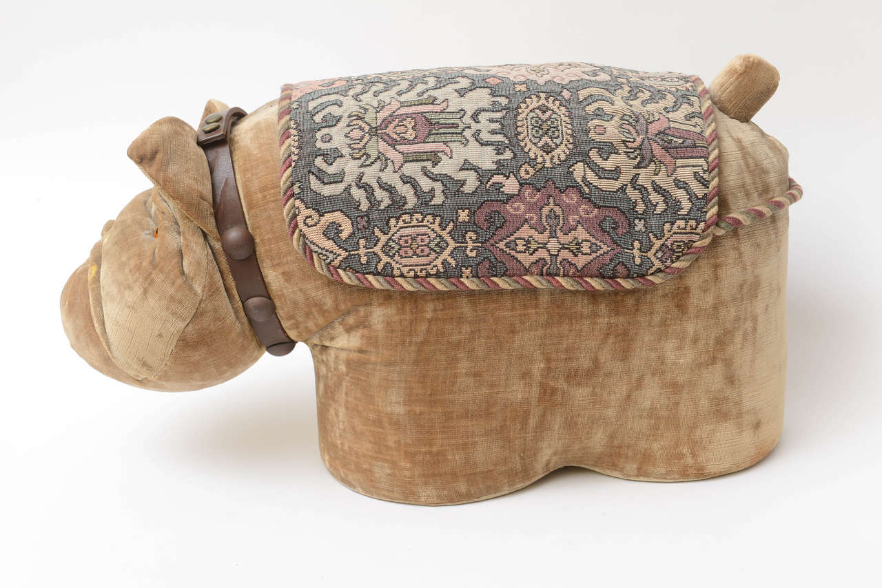 Whimsical Bulldog Doorstop In Good Condition In West Palm Beach, FL
