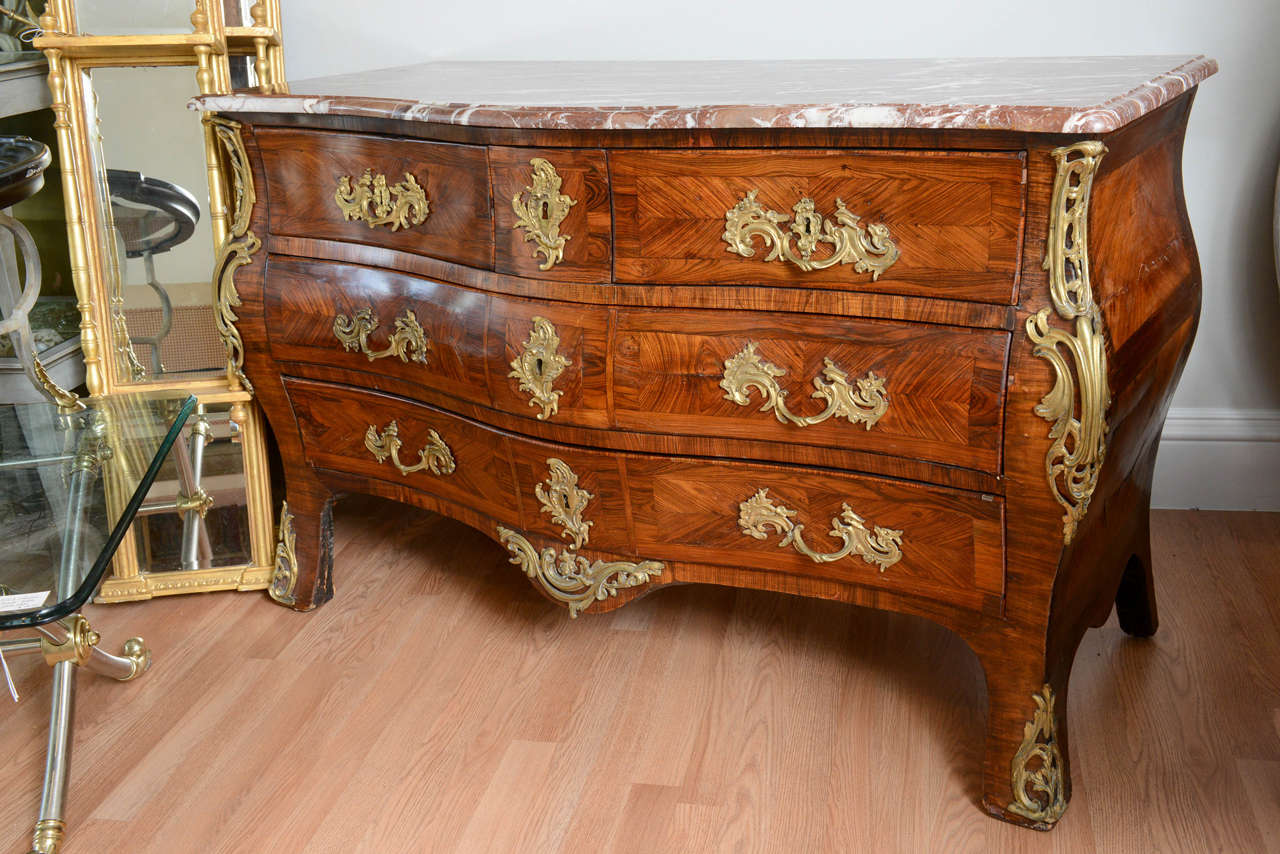 French 18th Century Louis XV Kingwood Marquetry Commode For Sale