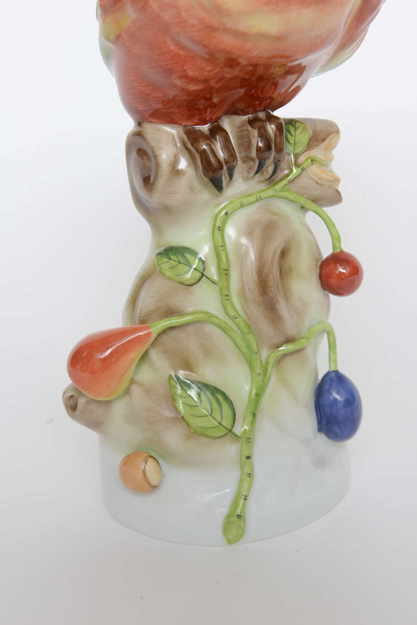 Herend Porcelain Parrot on a Stump, 20th Century For Sale 1