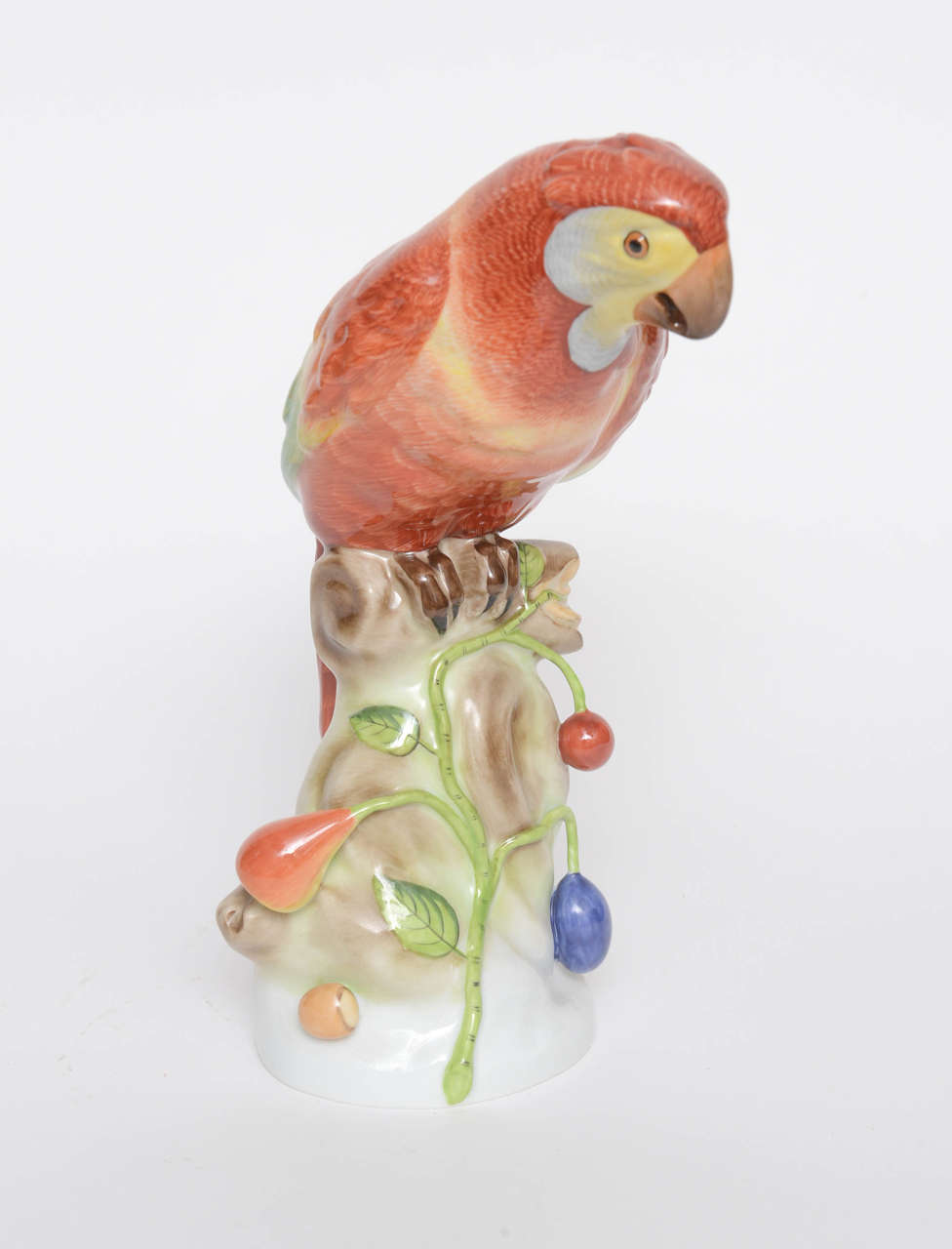 Herend Porcelain Parrot on a Stump, 20th Century For Sale at 1stDibs