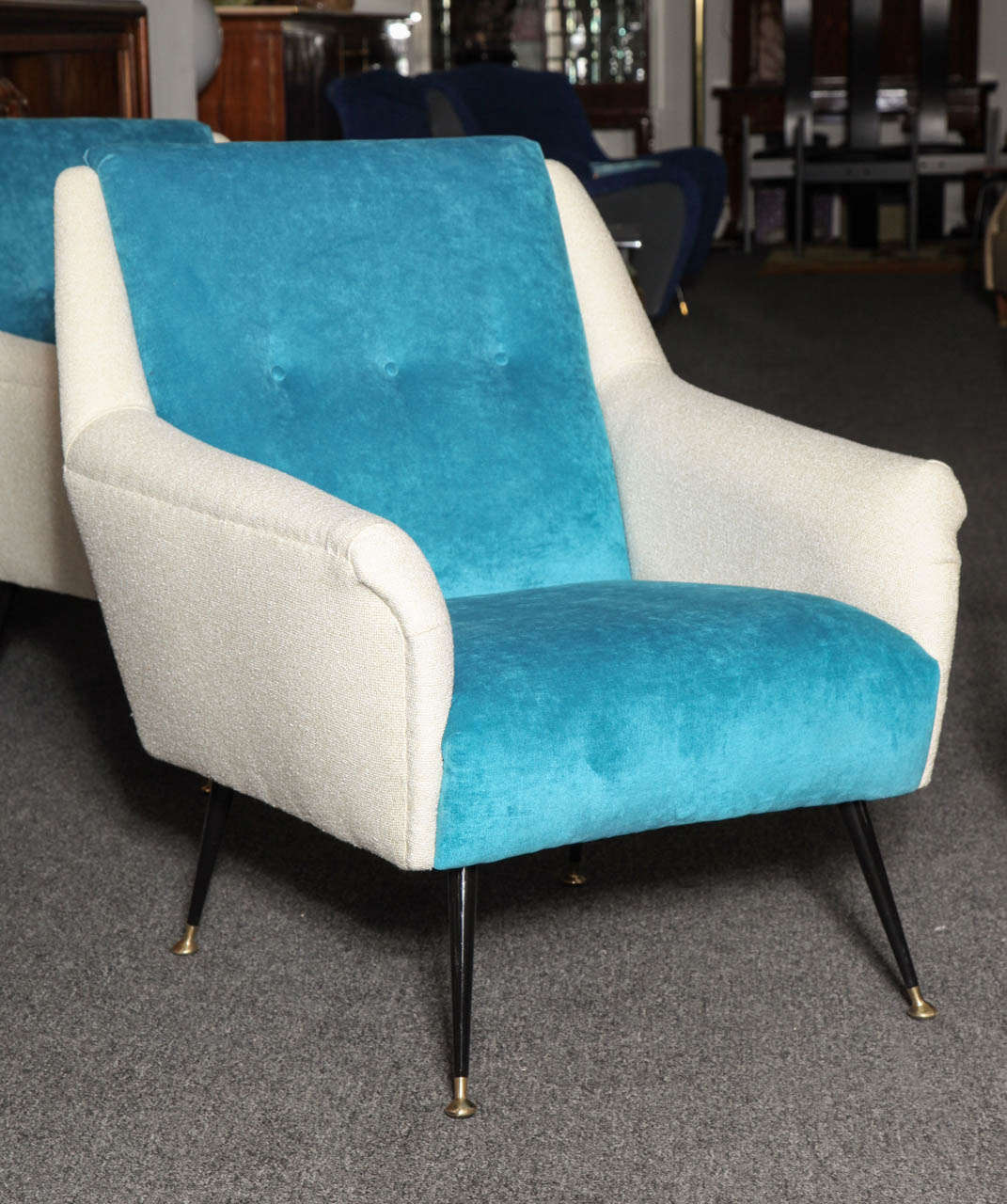Mid-Century Modern Pair of Armchairs by Gio Ponti Made in Milan, 1955 For Sale