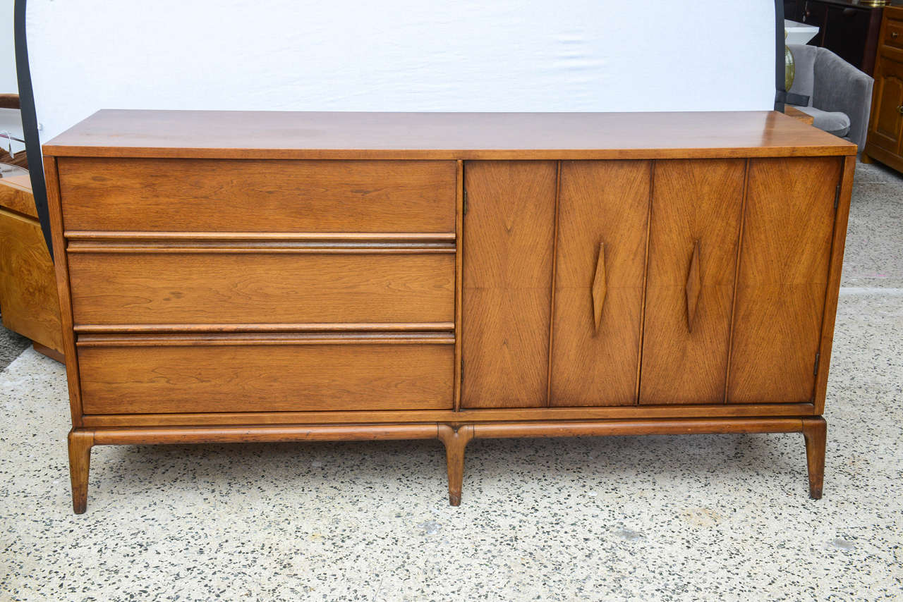 Wonderful Mid Century Modern buffet/credenza by Lane.  Produced in the early 60's in the USA.