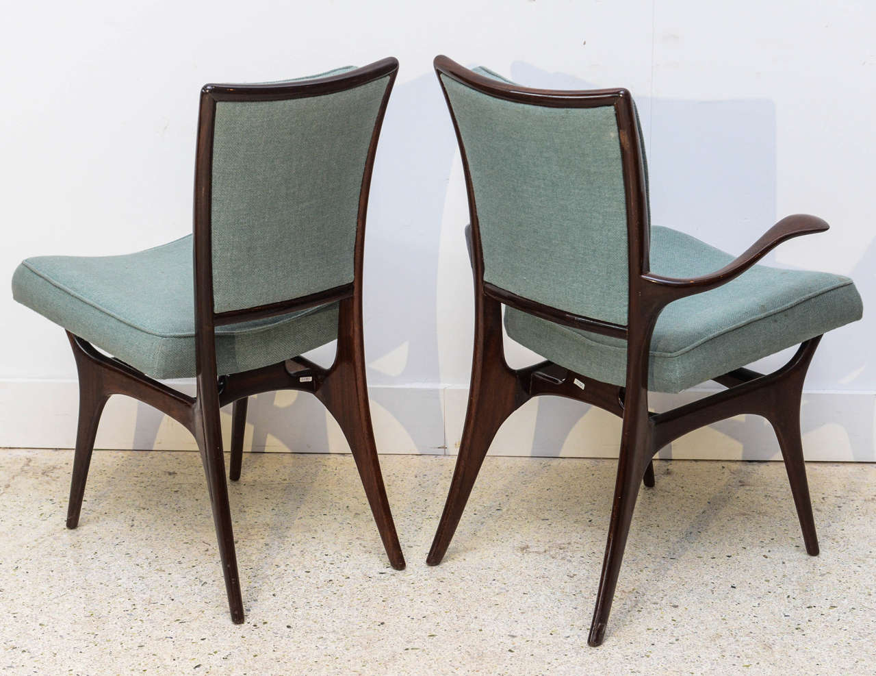 Mid-20th Century Set of Four American Modern Dark Walnut Dining Chairs, Vladimir Kagan For Sale