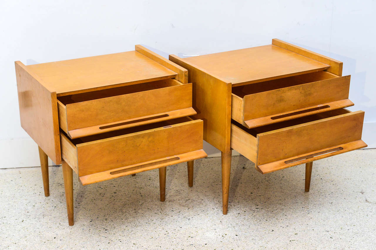 Mid-20th Century Pair of American Modern Birch Bedside Cabinets, Sir Edmond Spence