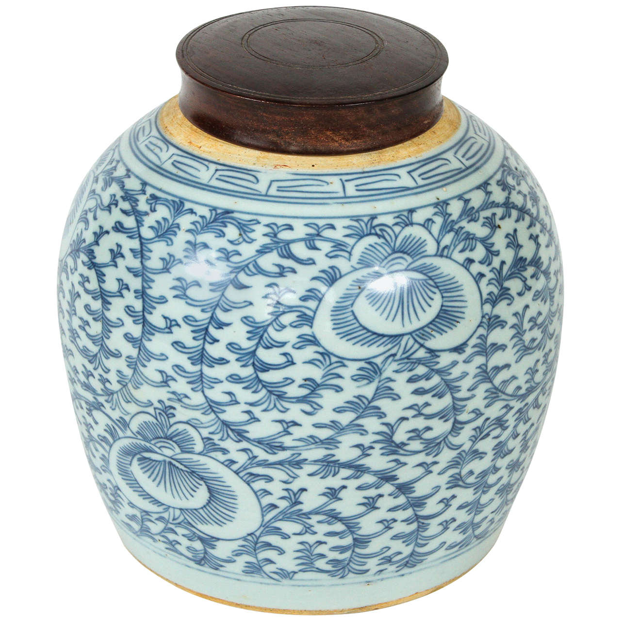 19th Century Chinese Blue and White Porcelain Ginger Jar with Wooden Top