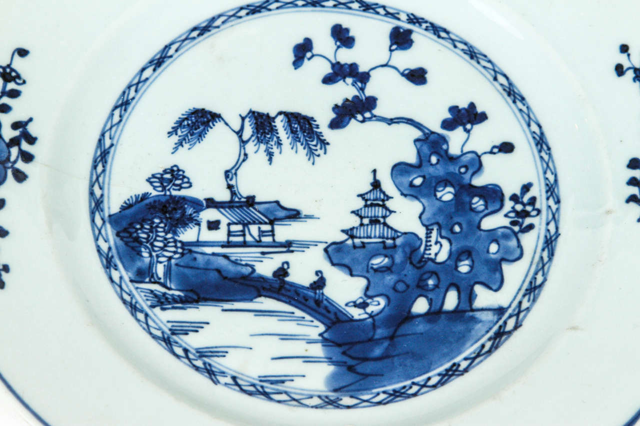 Chinese Blue and White Porcelain Plate, 19th Century 2