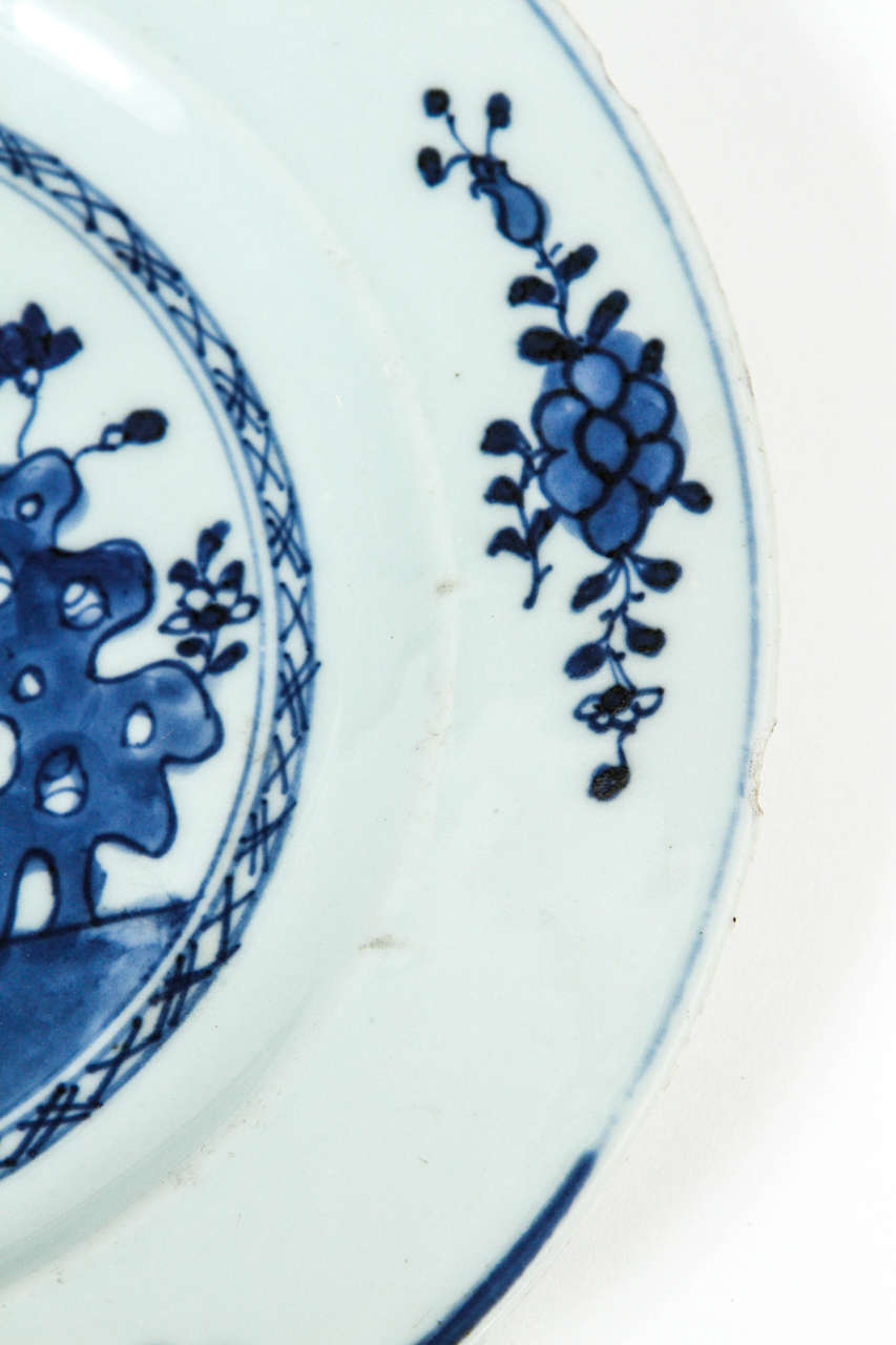 Chinese Blue and White Porcelain Plate, 19th Century 3