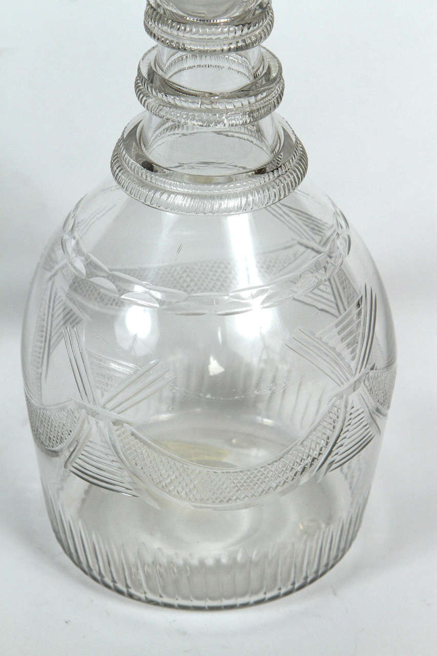 Pair of English Georgian Period Cut Crystal Decanters For Sale 1