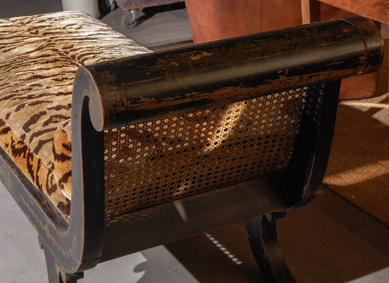 Regency Chaise Lounge 3