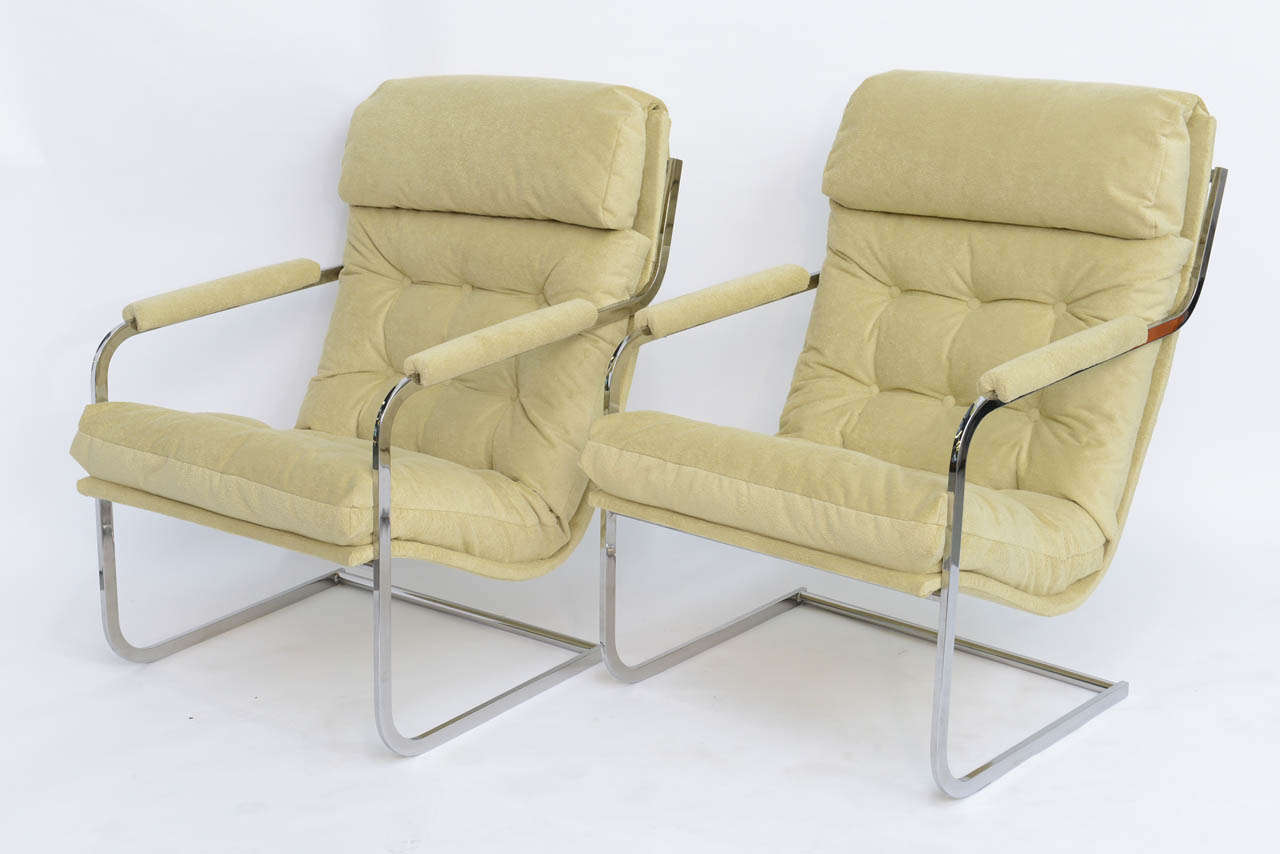 Mid-Century Modern Exceptional Milo Baughman Style Cantilever Lounge Chairs