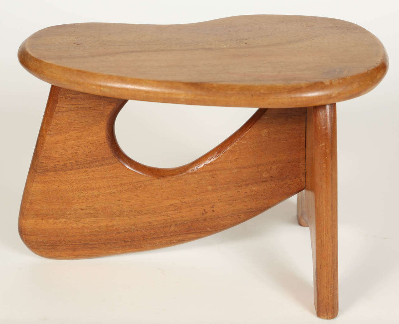Maple Stool in the Manner of Isamu Noguchi For Sale