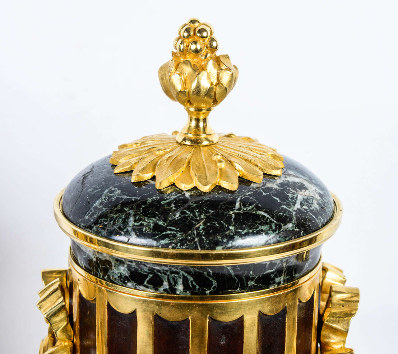 19th Century Pair of Green Marble Urns For Sale