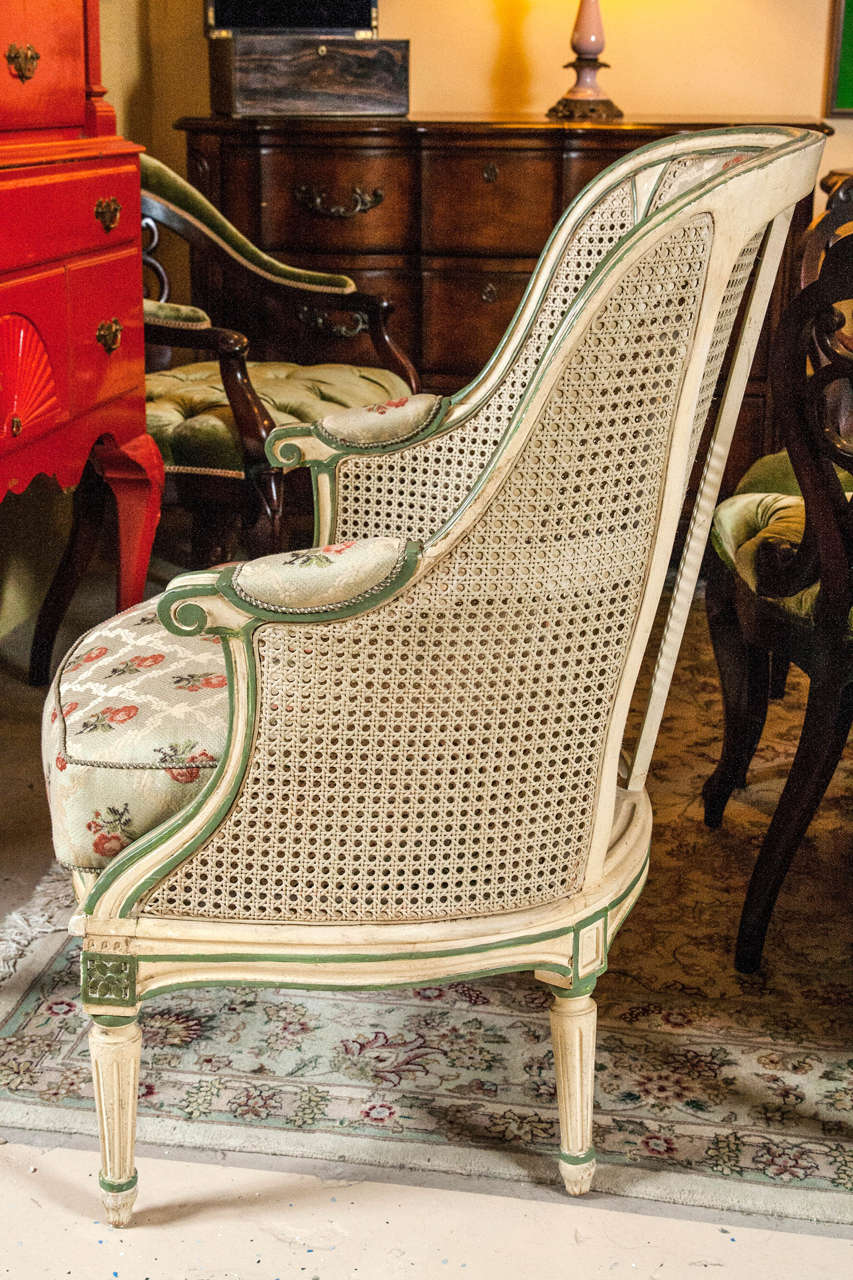 Pair of Bergere Chairs in the Style of Louis XVI In Good Condition In Stamford, CT