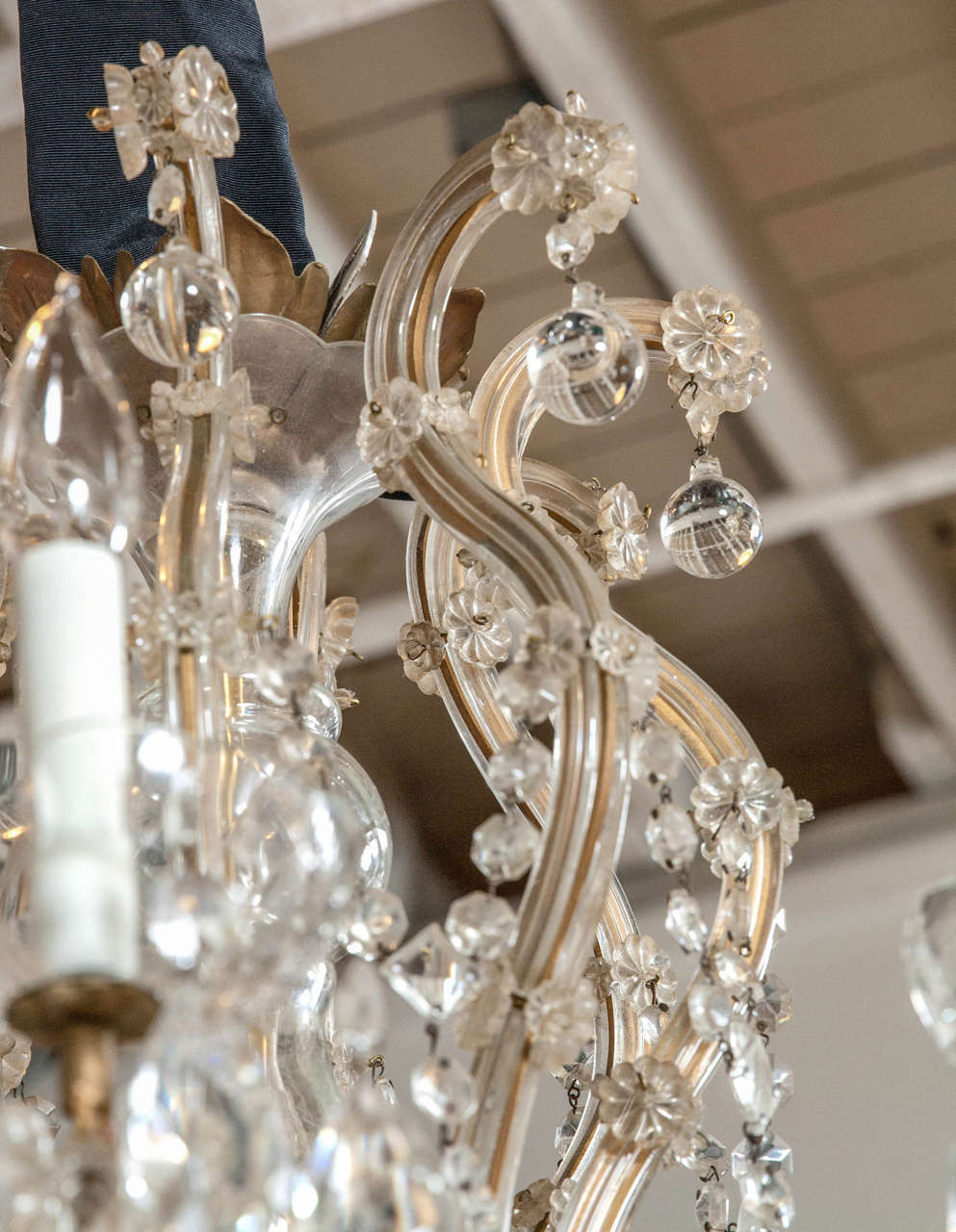 Hollywood Regency Eight-Light Crystal Chandelier In Good Condition In Westport, CT