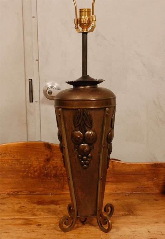 Pair Antique French Deco Urns as Table Lamps For Sale 1