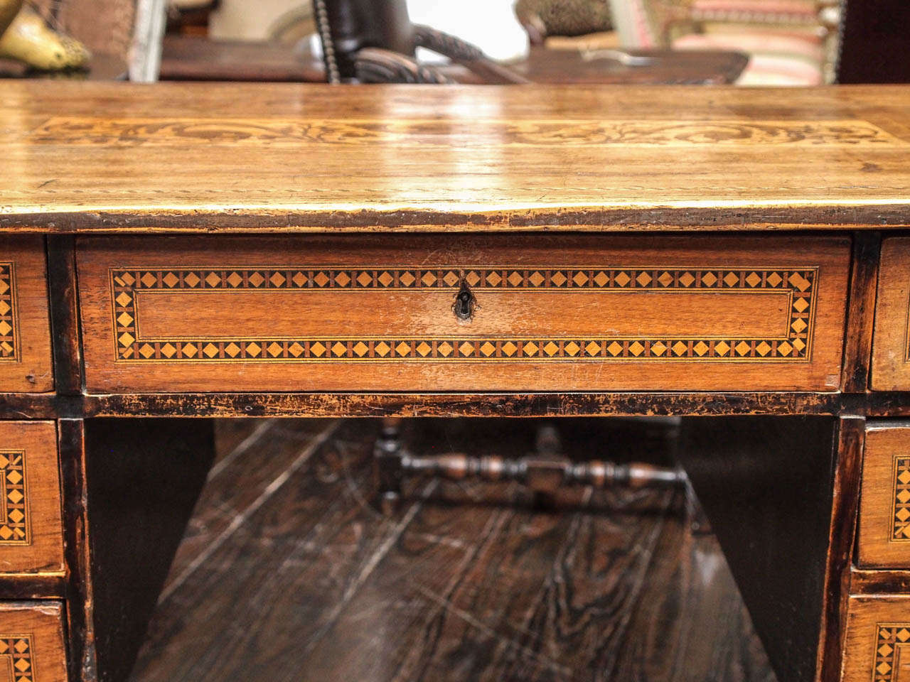 Italian 19th Century Inlaid Walnut Desk In Excellent Condition For Sale In New Orleans, LA