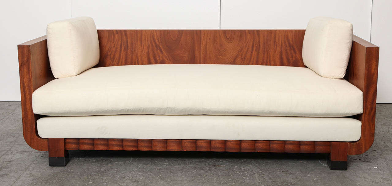 1930s Travail Francais Daybed In Good Condition For Sale In New York, NY