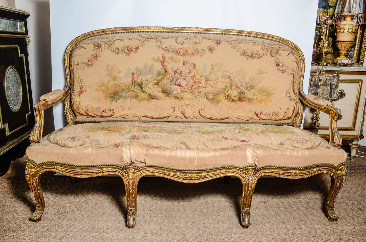 Wonderful sofa and two armchair gidlwood.

The  Tapestry from aubusson is  in bad  condition