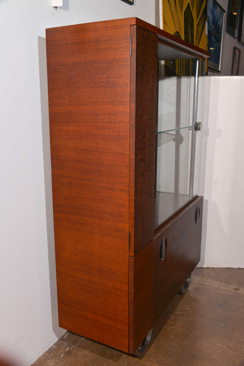 Classic Gilbert Rohde Herman Miller #3321 China Cabinet In Good Condition In Dallas, TX