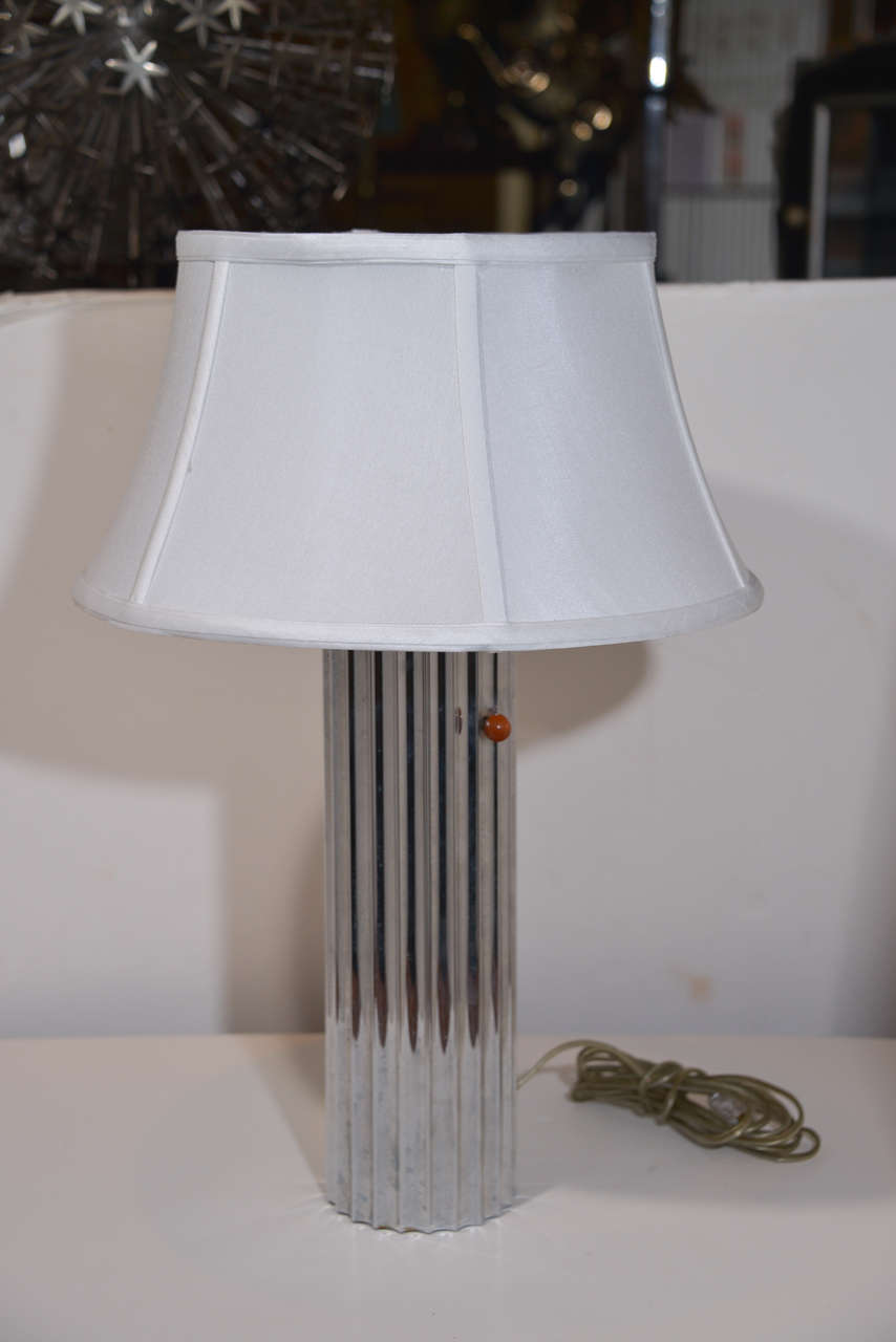 Mid-20th Century Machine Age Art Deco Pair Von Nessen, Nessen Studio Fluted Chrome Table Lamps For Sale