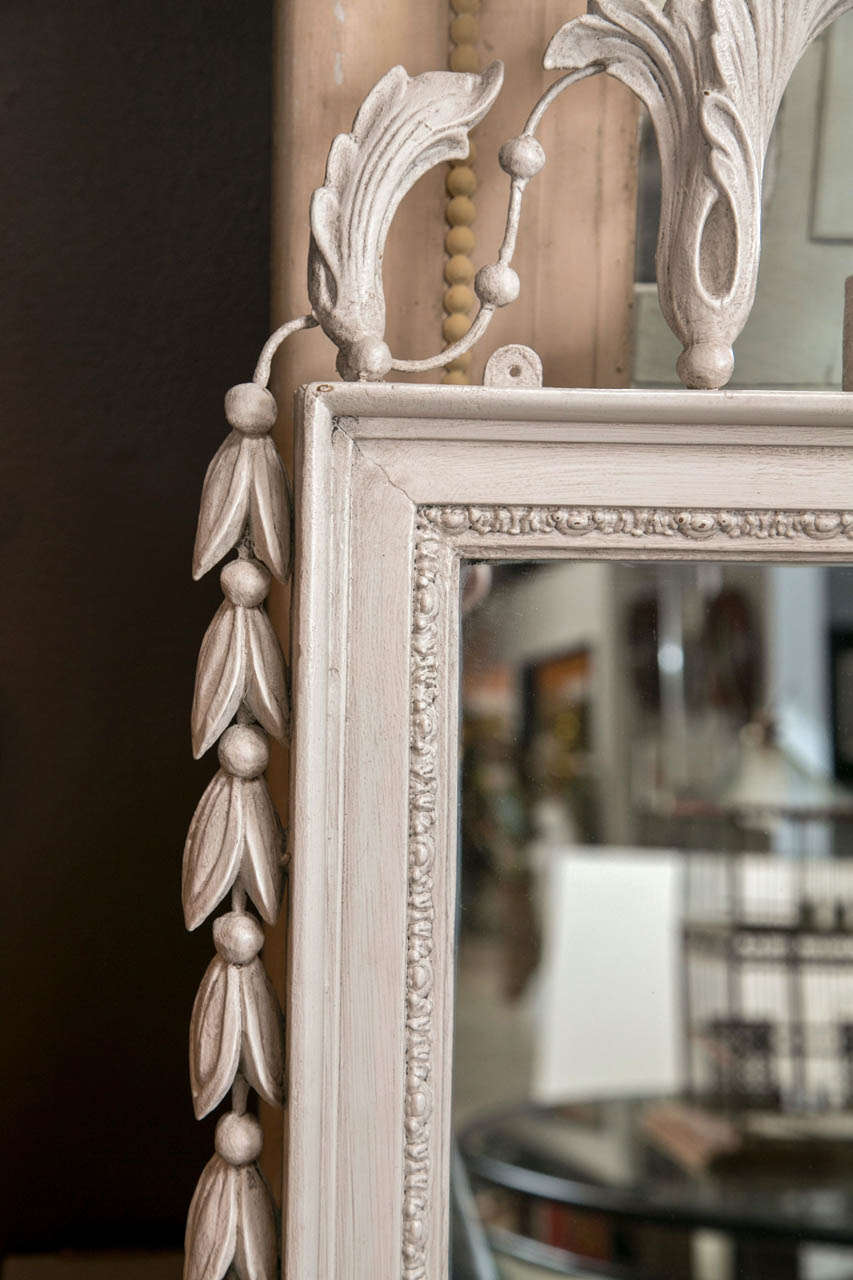 19 Century Kent White Painted Mirror For Sale 1