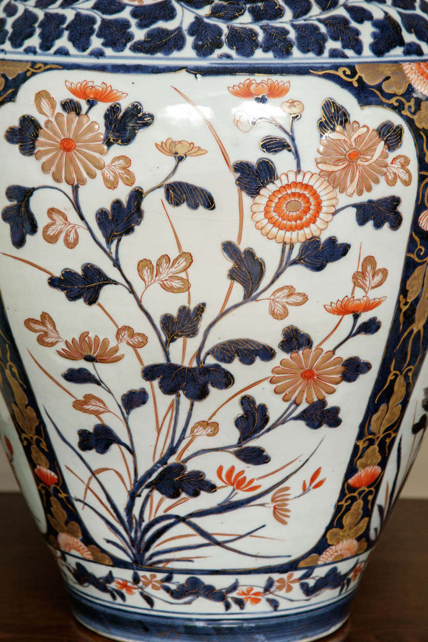 Grand vase Imari japonais du 17ème siècle Bon état à London, GB