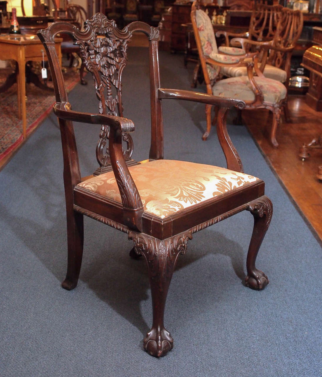 Set of Eight Antique Mahogany Fine 19th Century Ribbon Back Dining Chairs For Sale 4