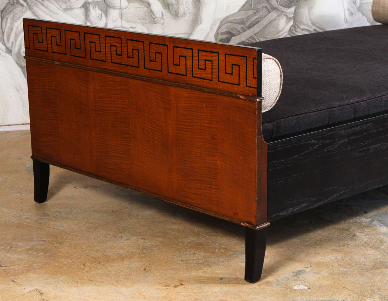 American 1920s Neoclassical Style Daybed